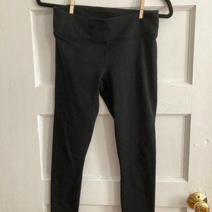 Black short leggings